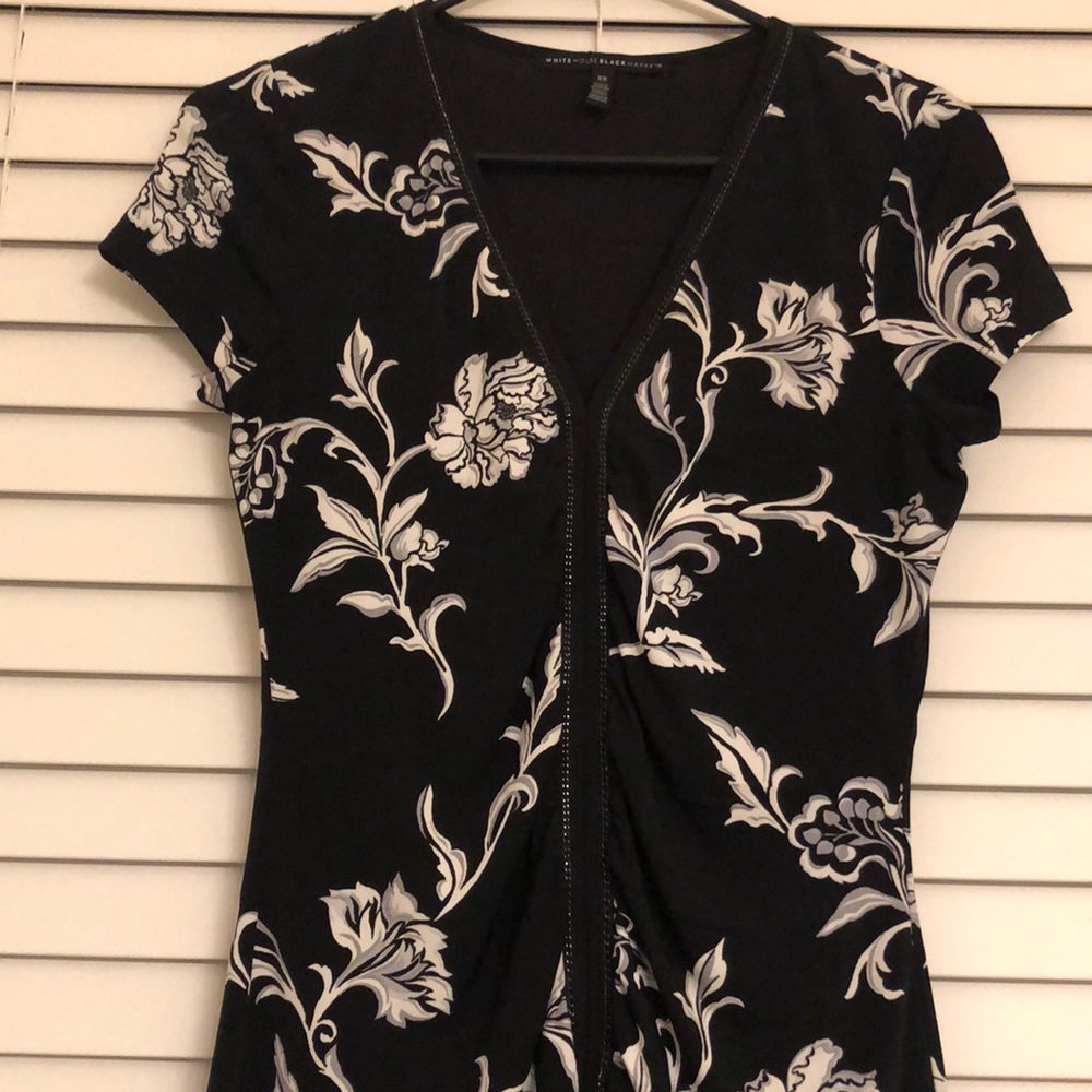 White House Black Market XS Top